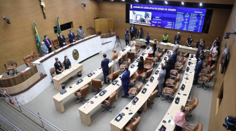 Alese decreta ponto facultativo nesta segunda, 16